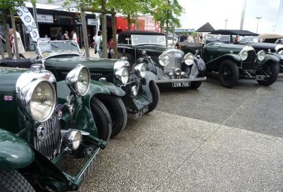 Belle brochette de « douairières » (Bentley & Lagonda)