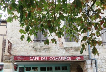 BASTIDE de LAUZERTE (82) place des Cornières