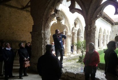 Notre truculent et sympathique guide