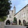 Place des arcades à MONFLANQUIN (47)
