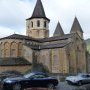 « Pénitentes » devant la cathédrale
