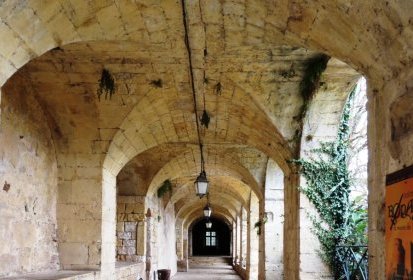 Arcade du Château de FUMEL